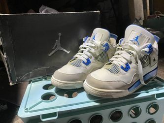 Military Blue Jordan Retro 4’s (GS) 6y 2006