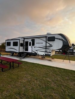 Forest River Salem Hemisphere 5th wheel