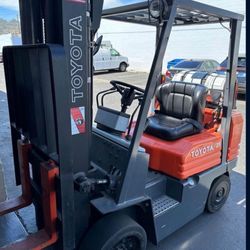 Forklift