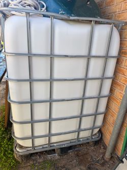 Water tank. 300 gal