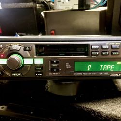 ALPINE TDA-7547 CASSETTE HEAD UNIT RECEIVER 
