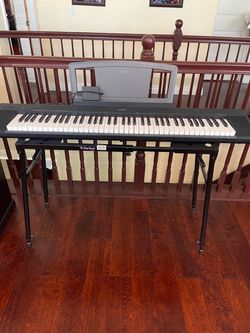 Portable Yamaha keyboard