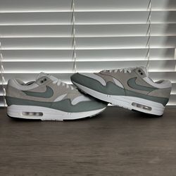 Air Max 1 “Mica Green” Size 11