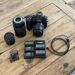 Panasonic Lumix GH6 Mirrorless Camera Kit – 12-35mm f/2.8 + 35-100mm + 60mm f/2.8 + 5 Batteries