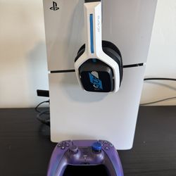 PS4 With Controller And Headphones 