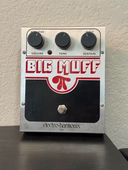 Electro Harmonix Big Muff Fuzz Guitar Pedal