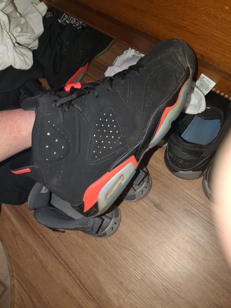 Barely Worn Retro 6s