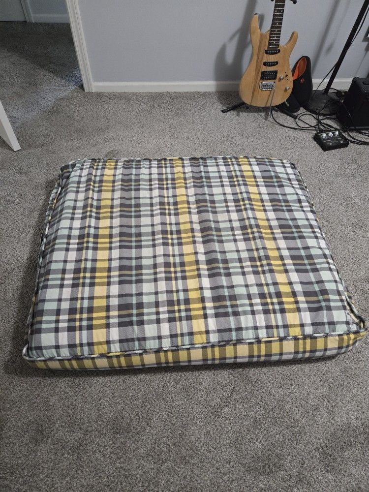 XXlarge Dog Bed For Sale.