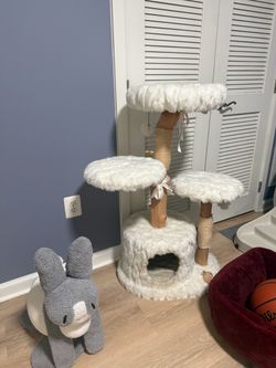 Beautiful cat tree
