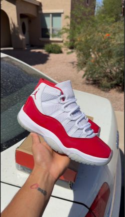 Jordan - Cherry 11 size 8.5 (Read Description or don’t hit me up)