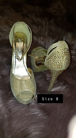 Gold Glam Heels sz 8 😍😍😍