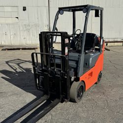 TOYOTA PROPANE FORKLIFT 