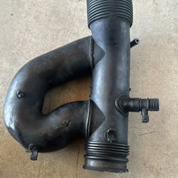 Vw Eurovan 2.8L 12 Valve Air Intake Hose/Duct 021129627E