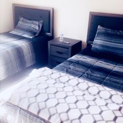 Twin Beds With Night Stand 