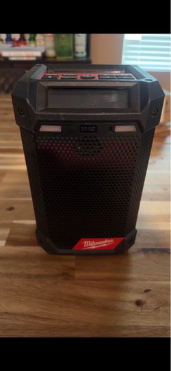 Milwaukee M12 Jobsite Radio Speaker