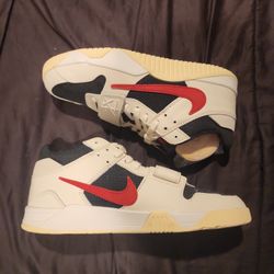 Travis Scott Jumpman Jack University Red Size 11 DS