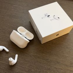 AirPods Pro, Second Generation (lightning)