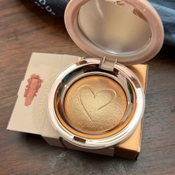 Gold Fashion Beauty Creation Highlighter 