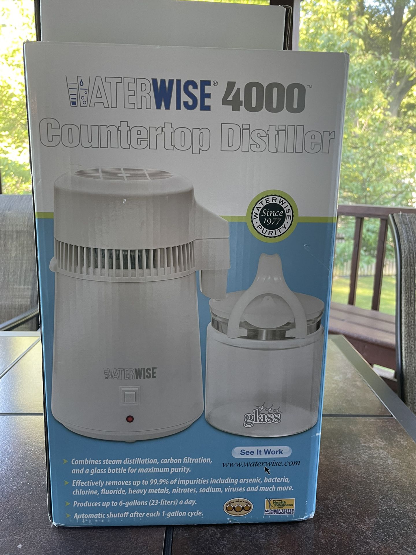 Waterwise 4000 water distiller with 5 new carbon post filters (retails for $339+ filters)