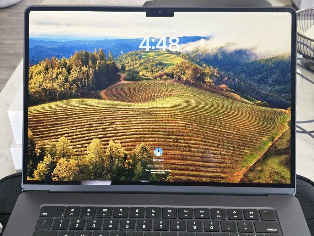 15" MacBook Air W/apple M3 Chip
