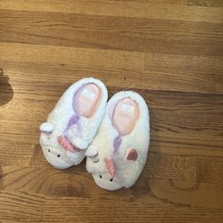 Unicorn house shoes size 5/6