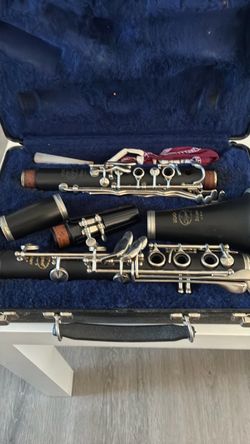 Selmer 100 clarinet
