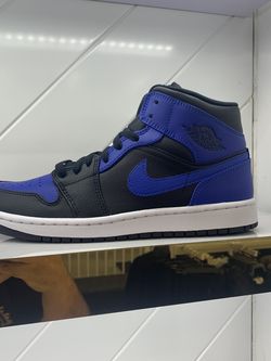 Jordan 1 Mid Royal Toe