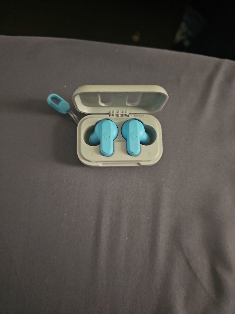 Skullcandy Earbuds