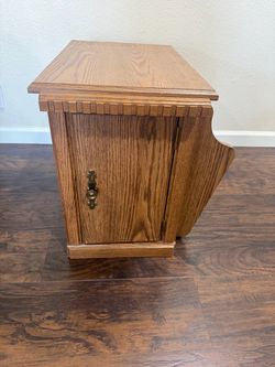 Wooden table / nightstand