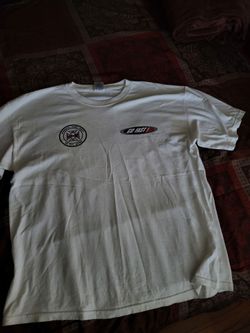 White graphic t shirt