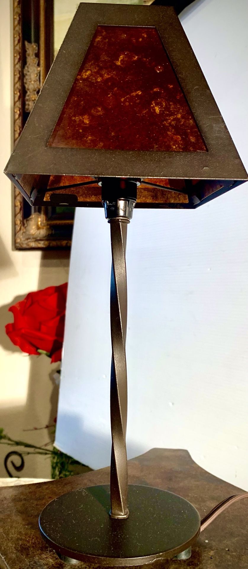 Small Decorative reading table lamp H15xW6 inch Lbs 1.9