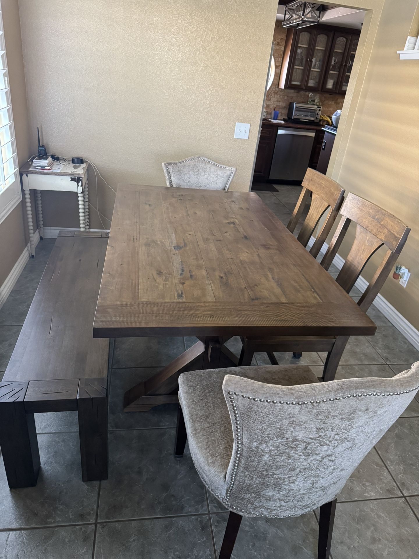 Farmhouse Table 