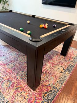 Pool table used in good condition 8ft