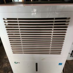Aura Dehumidifier 