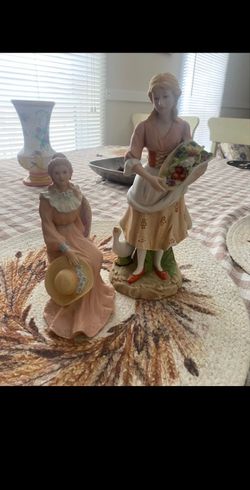 Home interior figurines
