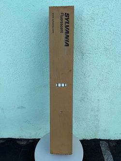 Sylvania 4FT Fluorescent Light Bulbs Tubes T8 F32T8 32W 3000K – NEW 30 Pack