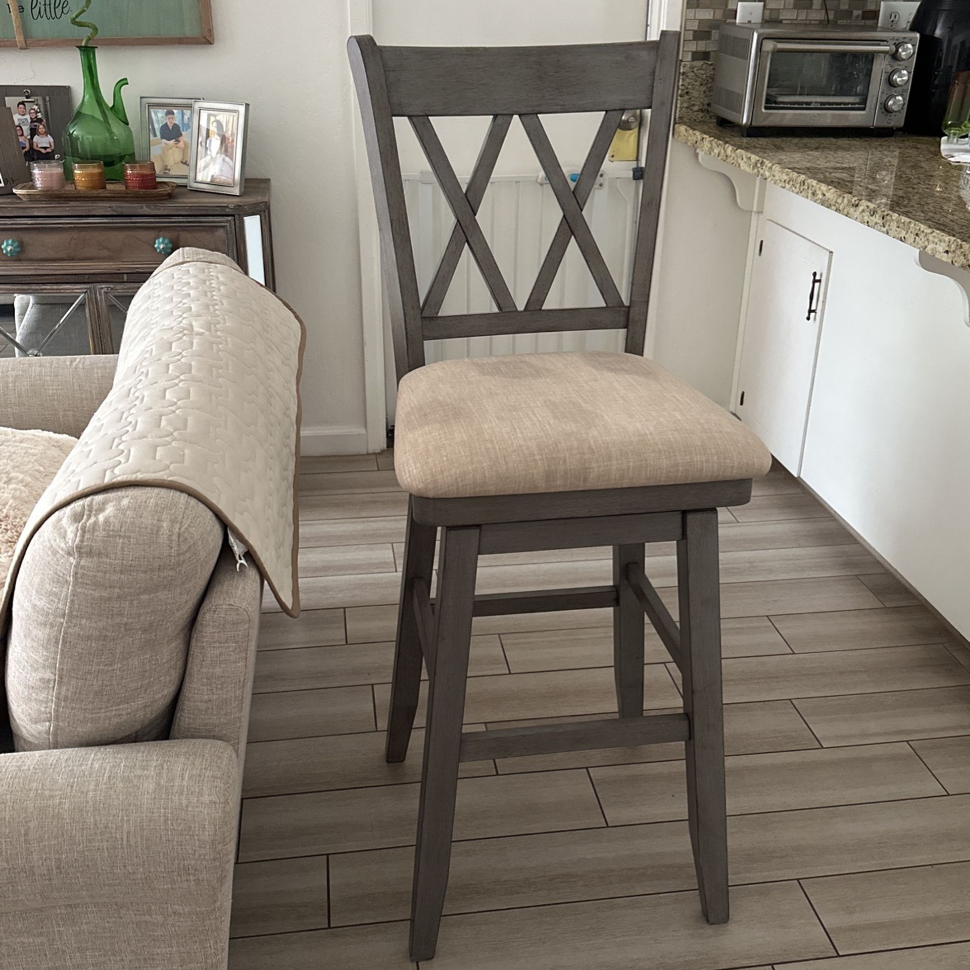 Counter Rotating  Bar chair 