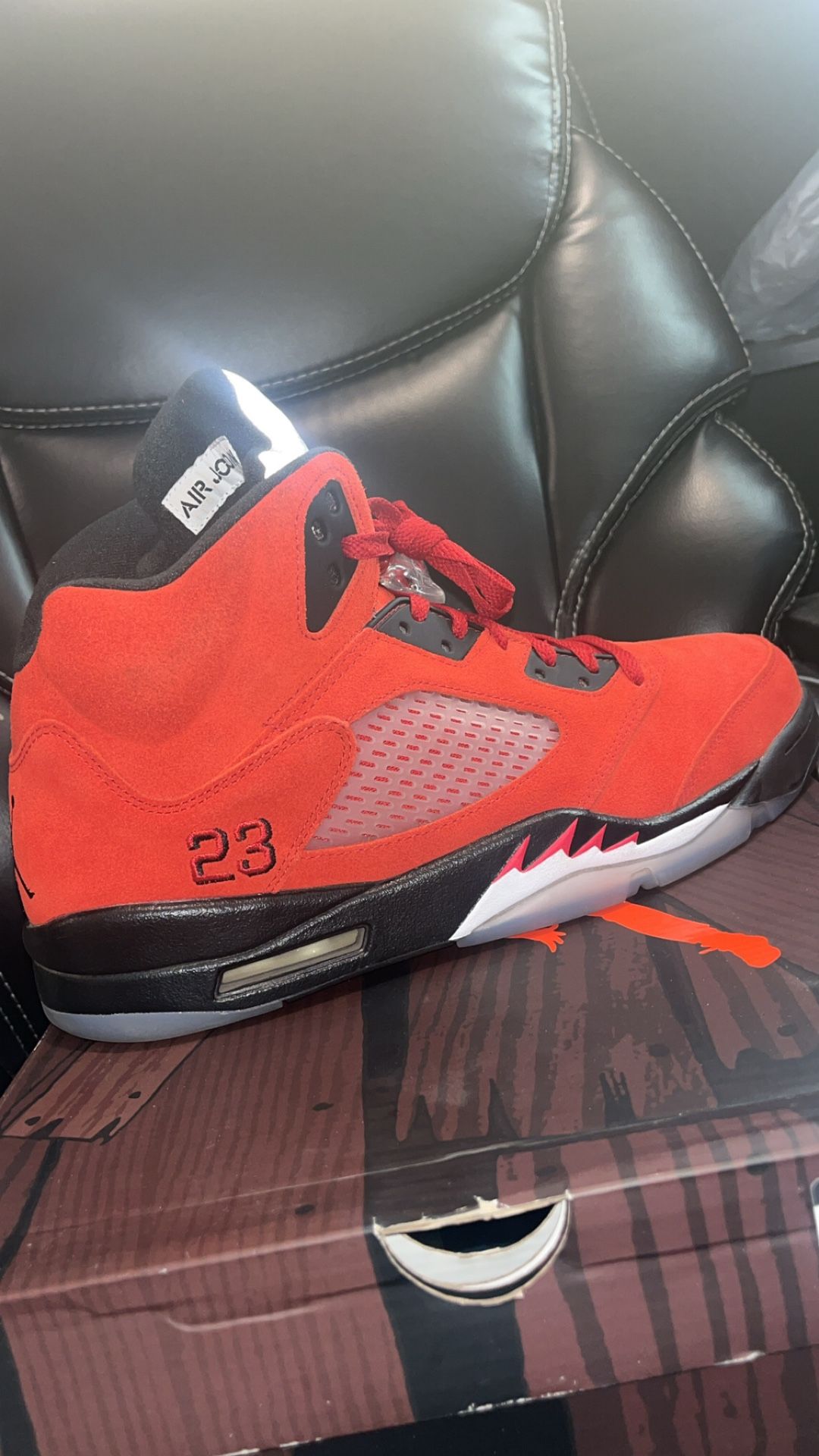 Jordan 5 “Raging bulls”