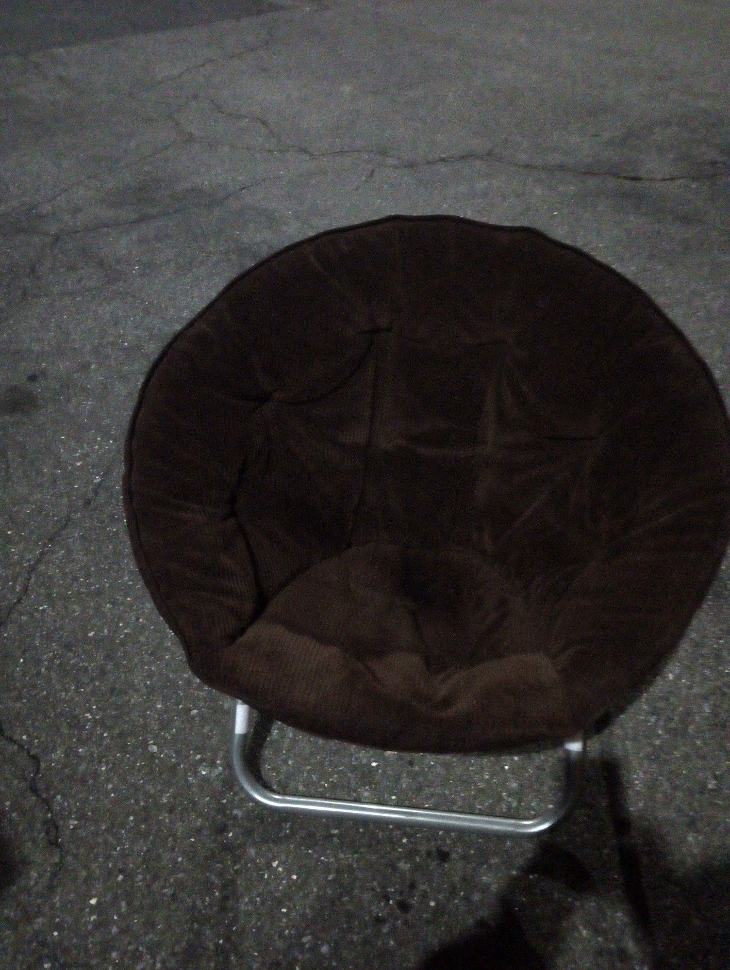 Medium size papasan chair