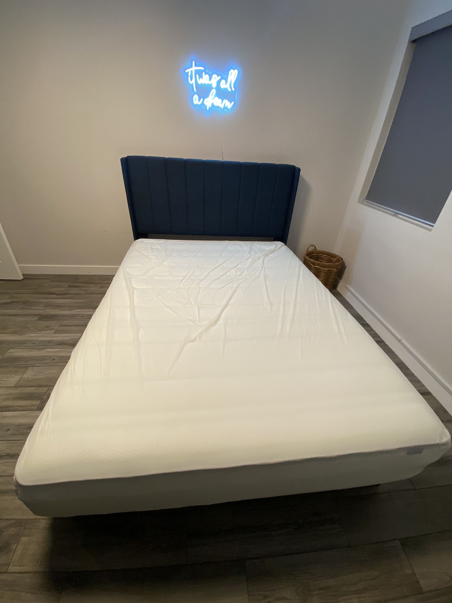 Full Bed Frame & Mattress