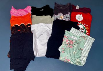 12 piece lot #2 women’s teen small clothing