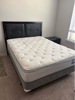 Queen Full bedroom set