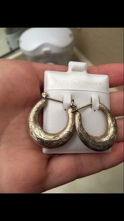 Sterling silver hoops earrings