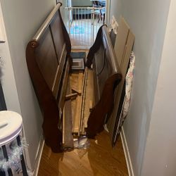 King Size Sleigh Bed Frame (free)