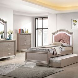 Brand New Rose Gold 4pc Full Bedroom Set (Trundle Sold Separately)