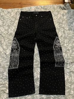 Who decide war gem jeans