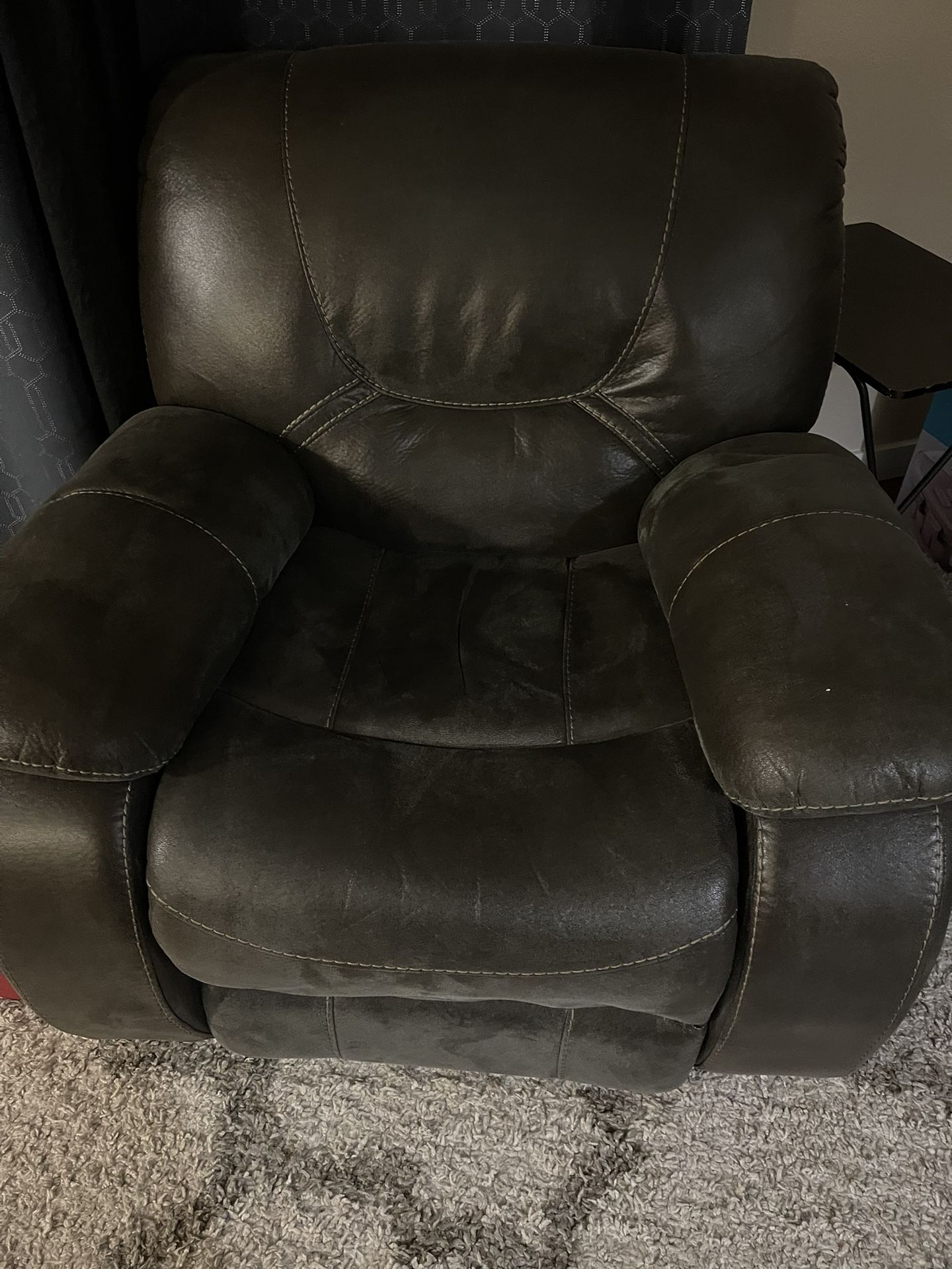 Recliner’s Couches 
