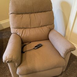 La-Z-Boy Recliner Works Great! Father’s Day Gift!