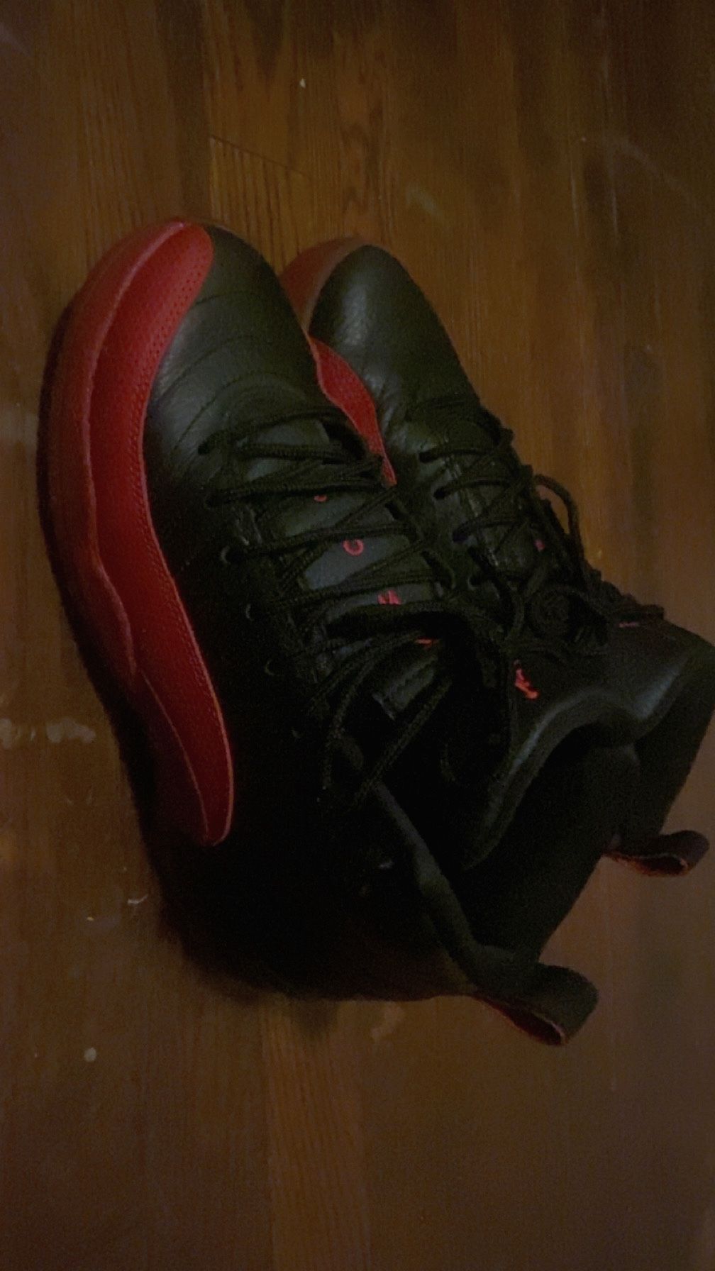 Jordan 12s Black & Red Size 6