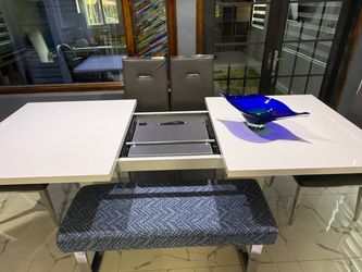 Expandable Dinning table set